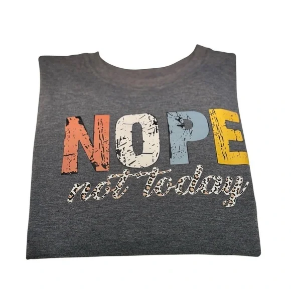 Graphic Sweatshirt Size Medium - Picture 3 of 9